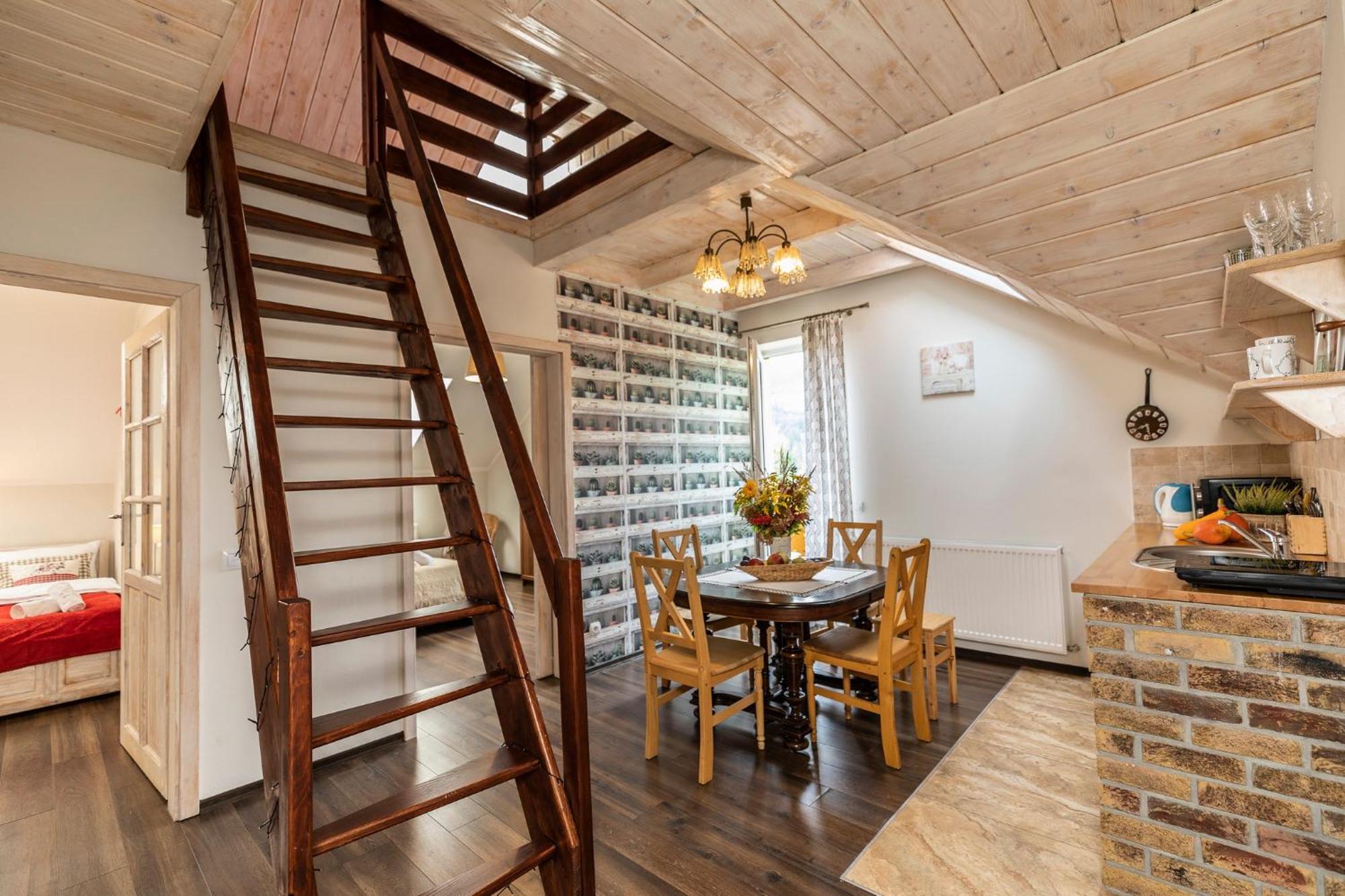 Apartamenty Zielona Owieczka Niedzica Zamek Esterno foto